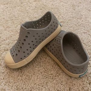 Gray natives - kids size 8